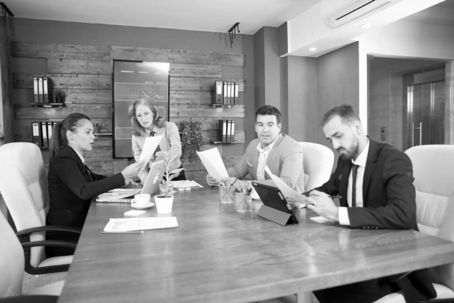 Groupe de participants en formation budgétaire